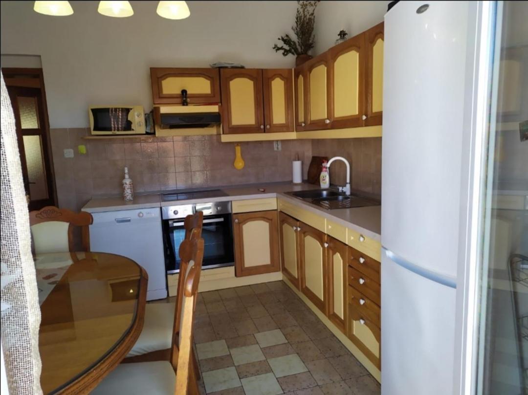 Apartman Andela พอดโกรา ภายนอก รูปภาพ